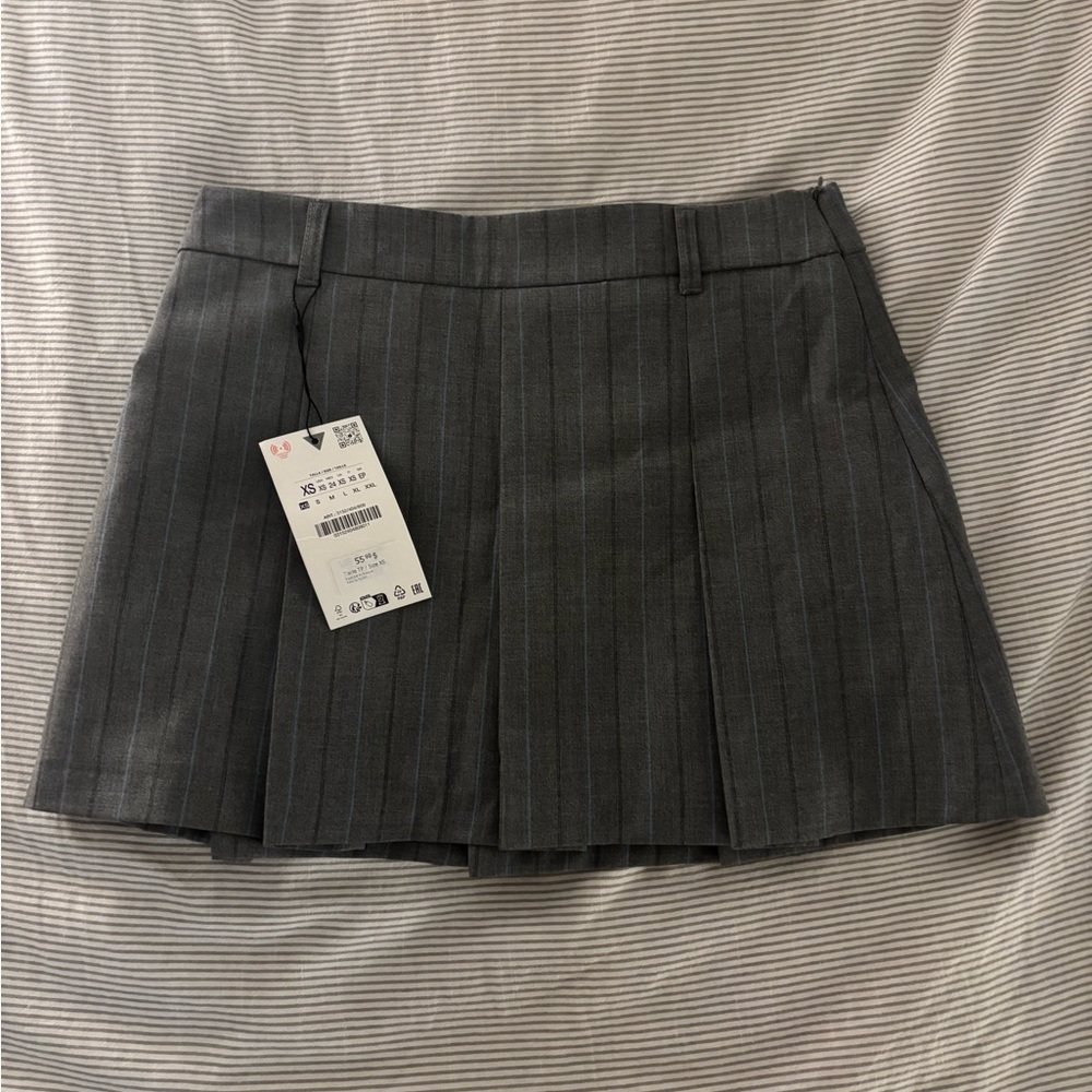 Zara Gray and Blue Striped Skirt